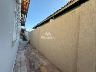 Casa Para Vender com 3 quartos sendo 1 suíte no bairro Santa Mônica em Feira De Santana