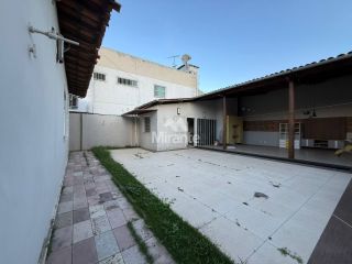 Casa Para Vender com 3 quartos sendo 1 suíte no bairro Santa Mônica em Feira De Santana