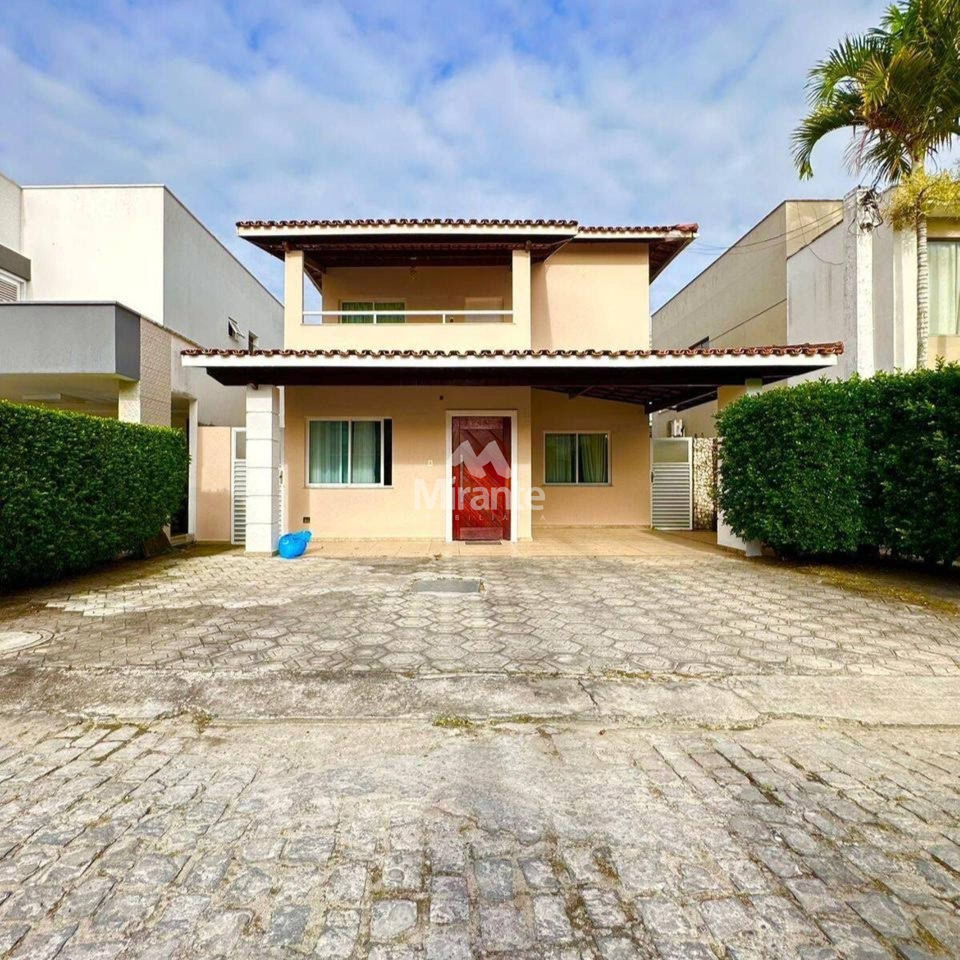 Casa de Condomínio Para Alugar com 3 quartos sendo 1 suíte no bairro Santa Mônica II em Feira De Santana