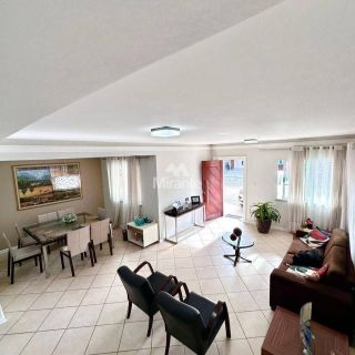 Casa de Condomínio Para Vender com 3 quartos sendo 1 suítes no bairro Santa Mônica II em Feira De Santana