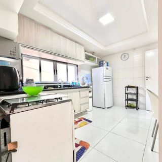 Casa de Condomínio Para Vender com 3 quartos sendo 1 suítes no bairro Santa Mônica II em Feira De Santana