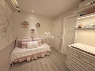 Apartamento Para Vender com 3 quartos sendo 3 suítes no bairro Santa Mônica em Feira De Santana