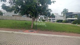 Lote / Terreno de Condomínio Para Vender no bairro Sim em Feira De Santana