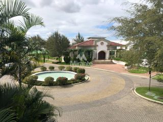 Lote / Terreno de Condomínio Para Vender no bairro Sim em Feira De Santana