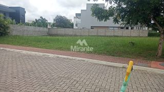 Lote / Terreno de Condomínio Para Vender no bairro Sim em Feira De Santana