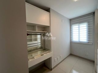 Apartamento Para Alugar com 3 quartos sendo 1 suítes no bairro Santa Mônica em Feira De Santana