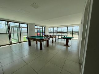 Apartamento Para Alugar com 3 quartos sendo 1 suítes no bairro Santa Mônica em Feira De Santana