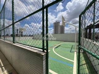 Apartamento Para Alugar com 3 quartos sendo 1 suítes no bairro Santa Mônica em Feira De Santana