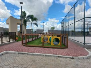 Casa de Condomínio Para Vender com 3 quartos sendo 3 suítes no bairro Registro em Feira De Santana