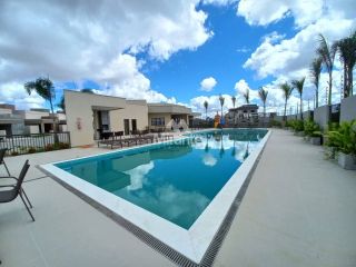 Casa de Condomínio Para Vender com 3 quartos sendo 3 suítes no bairro Registro em Feira De Santana