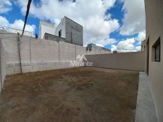 Casa de Condomínio Para Vender com 3 quartos sendo 3 suítes no bairro Registro em Feira De Santana