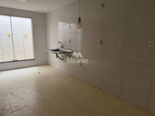 Casa de Condomínio Para Alugar com 3 quartos sendo 1 suíte no bairro Registro em Feira De Santana