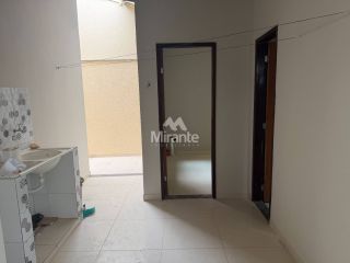 Casa de Condomínio Para Alugar com 3 quartos sendo 1 suíte no bairro Registro em Feira De Santana