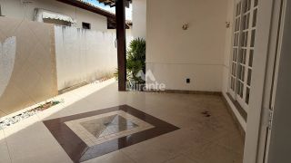 Casa de Condomínio Para Alugar com 4 quartos sendo 2 suítes no bairro São João em Feira De Santana