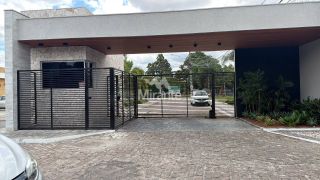 Casa de Condomínio Para Vender com 4 quartos sendo 2 suítes no bairro São João em Feira De Santana