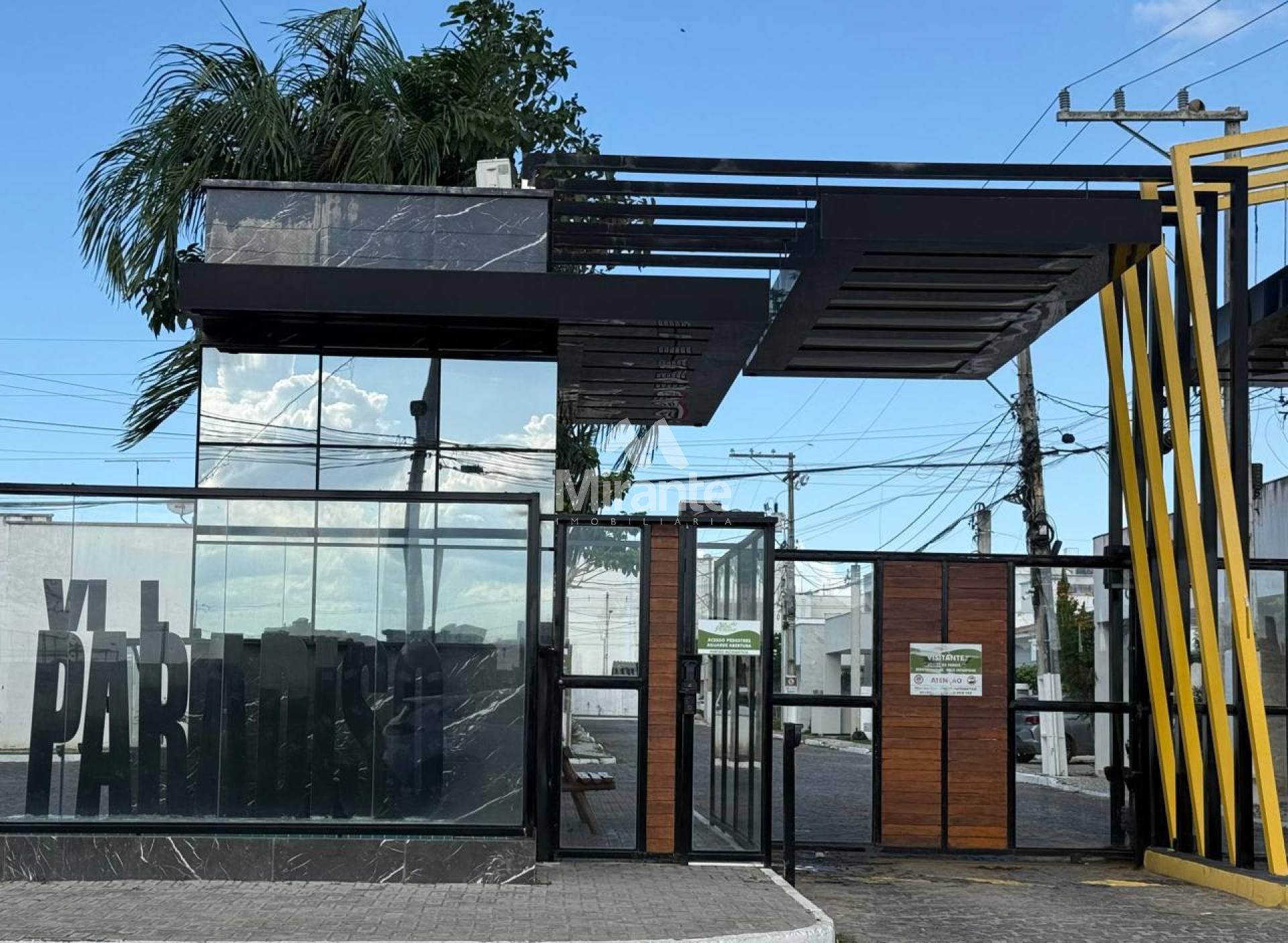 Casa de Condomínio Para Alugar com 3 quartos sendo 1 suíte no bairro Sto Antonio Prazeres em Feira De Santana