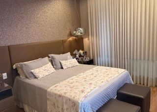 Apartamento Para Vender com 4 quartos sendo 3 suítes no bairro Santa Mônica em Feira De Santana