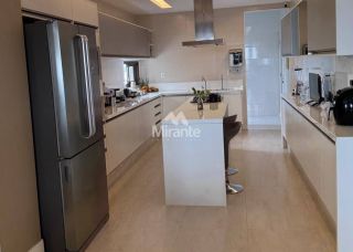 Apartamento Para Vender com 4 quartos sendo 3 suítes no bairro Santa Mônica em Feira De Santana