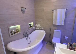 Apartamento Para Vender com 4 quartos sendo 3 suítes no bairro Santa Mônica em Feira De Santana