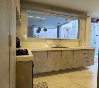 Casa de Condomínio Para Vender com 3 quartos sendo 3 suítes no bairro Chaparral em Feira De Santana