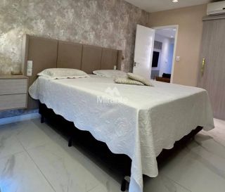 Casa de Condomínio Para Vender com 3 quartos sendo 3 suítes no bairro Chaparral em Feira De Santana