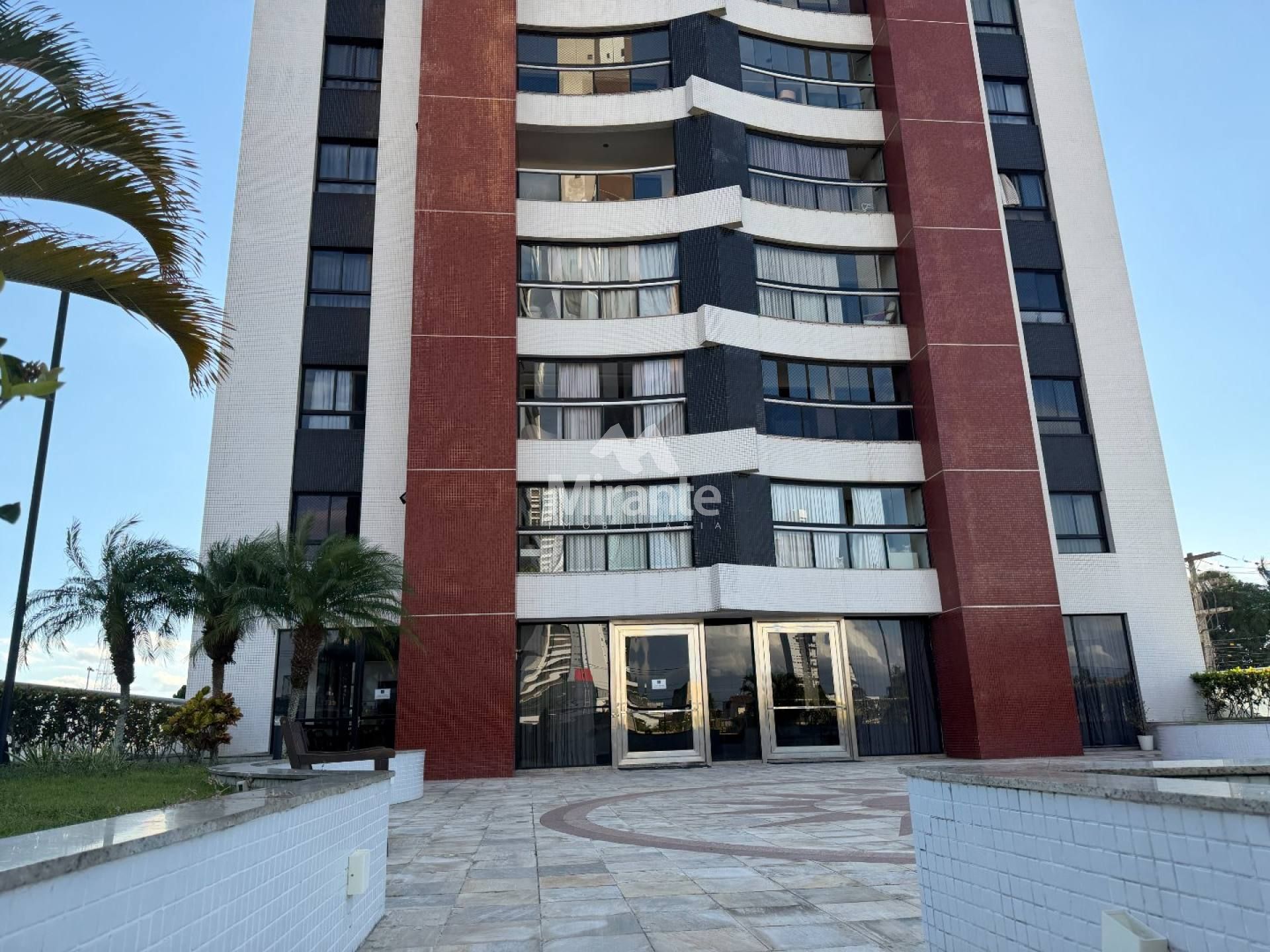 Apartamento Para Vender com 3 quartos sendo 1 suíte no bairro Santa Mônica em Feira De Santana