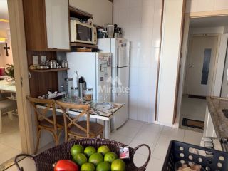 Apartamento Para Vender com 3 quartos sendo 1 suíte no bairro Santa Mônica em Feira De Santana