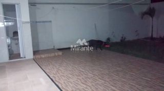 Casa de Condomínio Para Vender com 3 quartos sendo 1 suíte no bairro Conceição em Feira De Santana