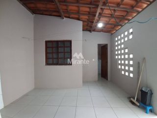 Casa de Condomínio Para Alugar com 3 quartos sendo 1 suíte no bairro Lagoa Salgada em Feira De Santana