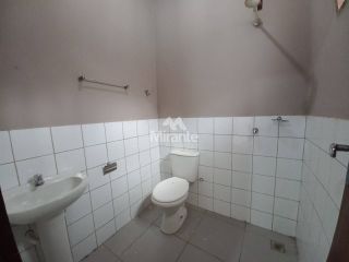 Casa de Condomínio Para Alugar com 3 quartos sendo 1 suíte no bairro Lagoa Salgada em Feira De Santana