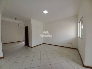 Casa de Condomínio Para Alugar com 3 quartos sendo 1 suíte no bairro Lagoa Salgada em Feira De Santana