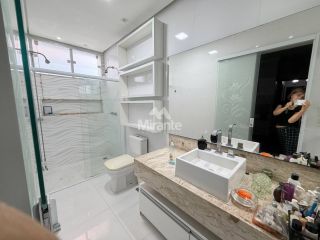 Casa Para Alugar com 3 quartos sendo 1 suíte no bairro Santa Mônica em Feira De Santana