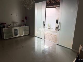 Casa Para Alugar com 3 quartos sendo 1 suíte no bairro Santa Mônica em Feira De Santana