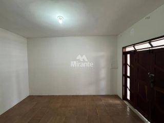 Casa Térrea Para Alugar com 4 quartos sendo 1 suíte no bairro Kalilândia em Feira De Santana