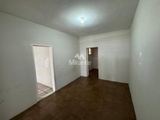 Casa Térrea Para Alugar com 4 quartos sendo 1 suíte no bairro Kalilândia em Feira De Santana