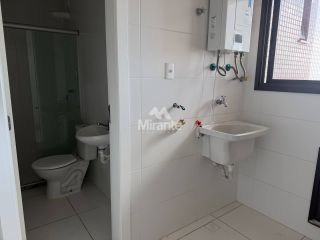 Apartamento Para Alugar com 3 quartos sendo 1 suíte no bairro Santa Mônica em Feira De Santana