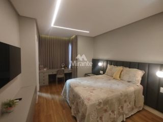 Casa Mobiliada de Condomínio Para Vender, com 4 quartos sendo 3 suítes no bairro Papagaio em Feira De Santana