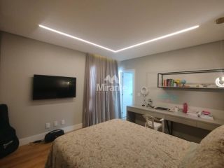 Casa Mobiliada de Condomínio Para Vender, com 4 quartos sendo 3 suítes no bairro Papagaio em Feira De Santana