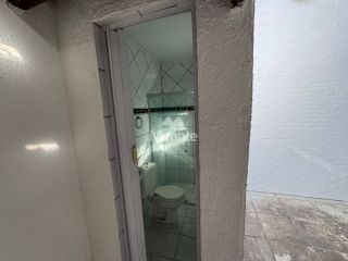 Casa Para Vender com 3 quartos sendo 1 suíte no bairro Tomba em Feira De Santana