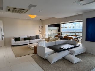 Apartamento Para Vender com 4 quartos sendo 3 suítes no bairro Santa Mônica em Feira De Santana