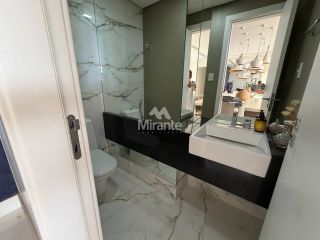 Apartamento Para Vender com 4 quartos sendo 3 suítes no bairro Santa Mônica em Feira De Santana