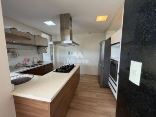 Apartamento Para Vender com 4 quartos sendo 3 suítes no bairro Santa Mônica em Feira De Santana