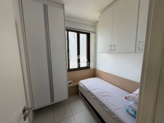 Apartamento Para Vender com 4 quartos sendo 3 suítes no bairro Santa Mônica em Feira De Santana