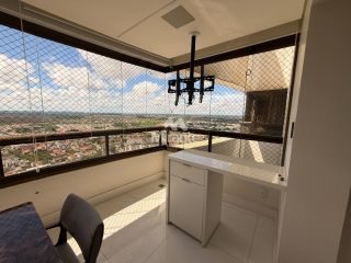 Apartamento Para Vender com 4 quartos sendo 3 suítes no bairro Santa Mônica em Feira De Santana