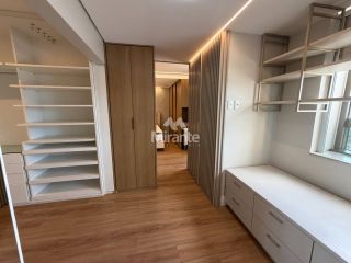 Apartamento Para Vender com 4 quartos sendo 3 suítes no bairro Santa Mônica em Feira De Santana