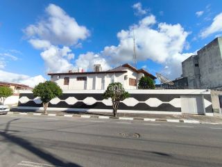 Casa Para Vender com 5 quartos sendo 1 suíte no bairro Kalilândia em Feira De Santana