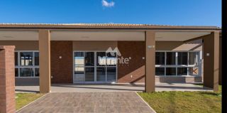 Casa de Condomínio Para Vender com 2 quartos sendo 2 suítes no bairro Papagaio em Feira De Santana