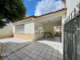 Casa Para Alugar com 3 quartos sendo 1 suíte no bairro Brasília em Feira De Santana