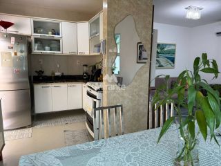 Casa de Condomínio Para Vender com 3 quartos sendo 1 suíte no bairro Santa Mônica II em Feira De Santana