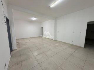 Casa Comercial Para Alugar no bairro Centro em Feira De Santana